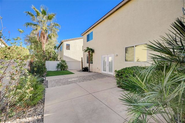 10120 Lexington Pines Avenue, Las Vegas, NV 89129