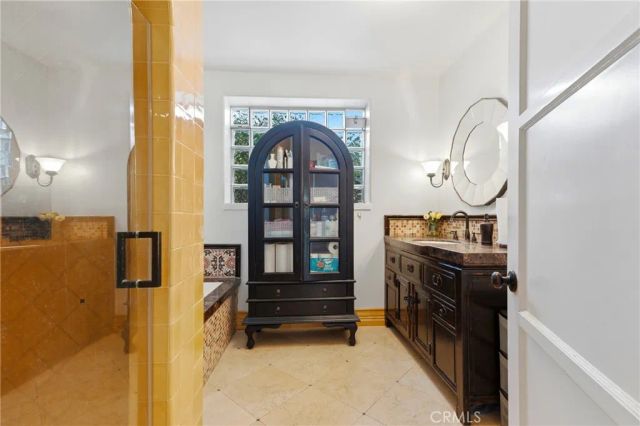 1102 Olmsted Drive, Glendale, CA 91202