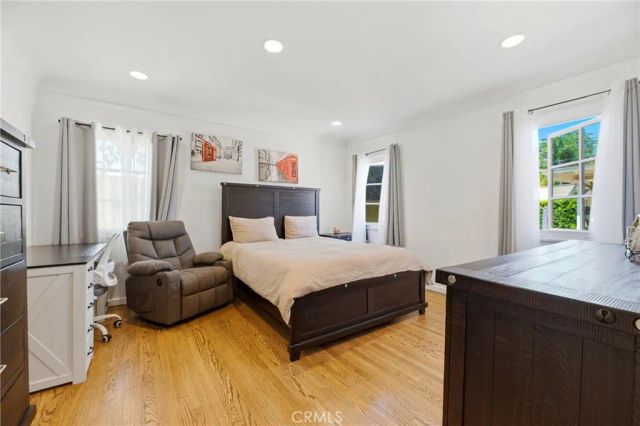 1102 Olmsted Drive, Glendale, CA 91202