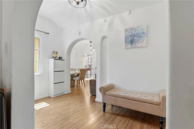 1102 Olmsted Drive, Glendale, CA 91202