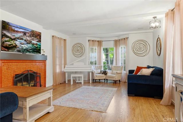 1102 Olmsted Drive, Glendale, CA 91202