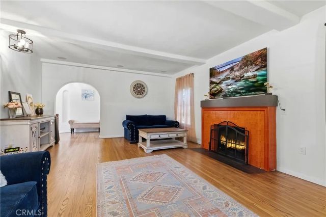 1102 Olmsted Drive, Glendale, CA 91202