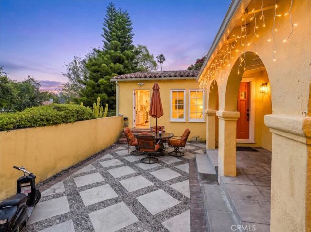 1102 Olmsted Drive, Glendale, CA 91202