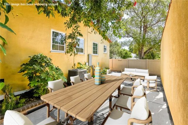 1102 Olmsted Drive, Glendale, CA 91202