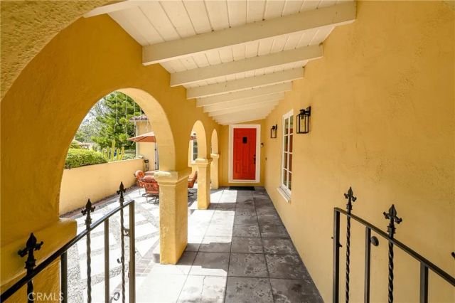 1102 Olmsted Drive, Glendale, CA 91202