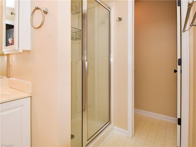 2245 Glenshire Court, Winston-salem, NC 27127