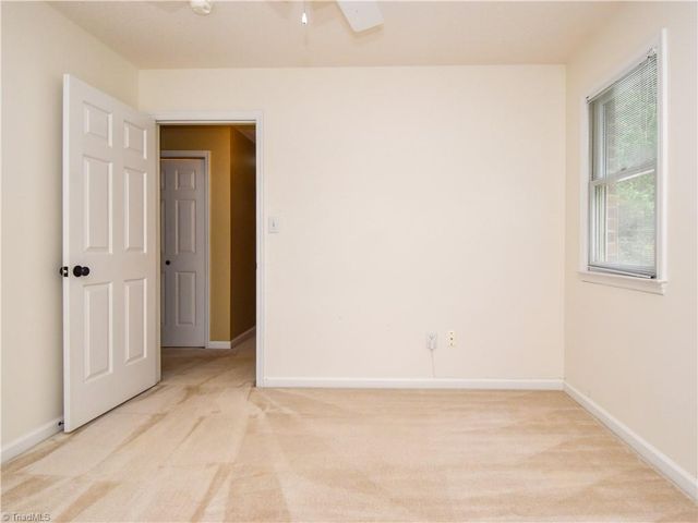 2245 Glenshire Court, Winston-salem, NC 27127