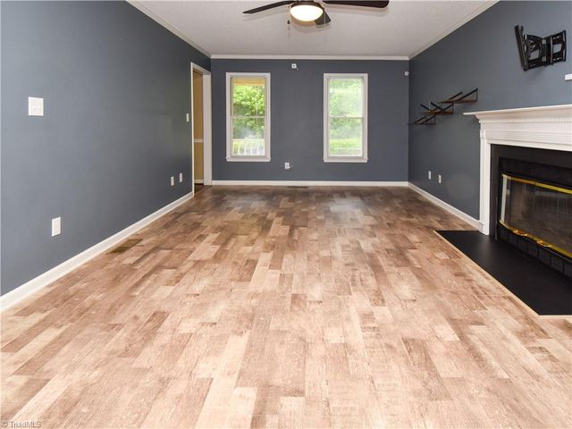 2245 Glenshire Court, Winston-salem, NC 27127