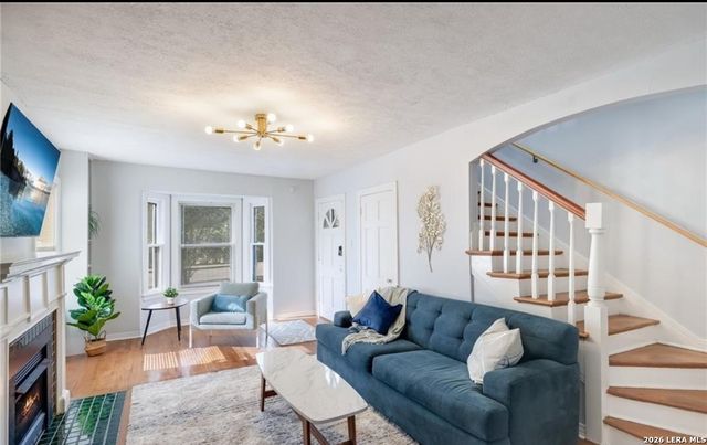 422 Pershing B, San Antonio, TX 78209