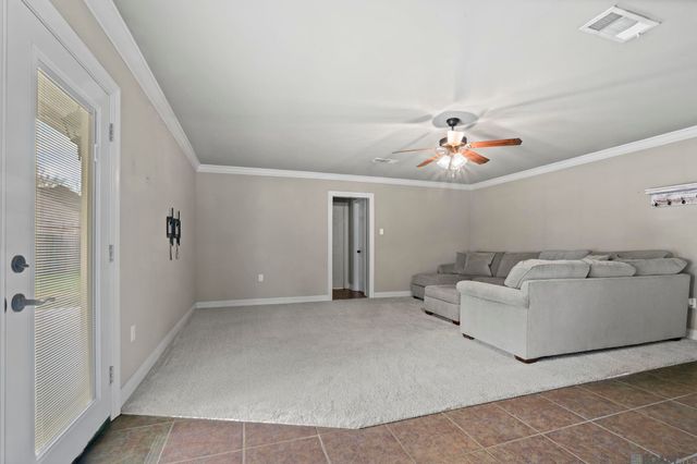 30863 Meadow Wood Blvd, Denham Springs, LA 70726