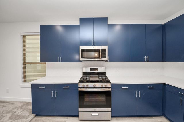 18527 Centro Row, Shenandoah, TX 77385