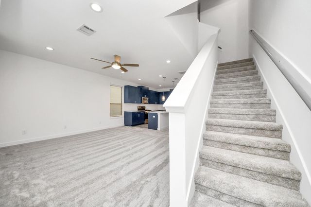 18527 Centro Row, Shenandoah, TX 77385