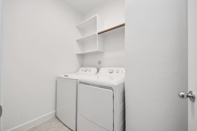 18527 Centro Row, Shenandoah, TX 77385