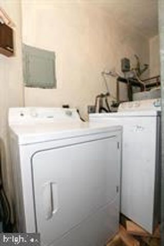 2047 GREEN ST, Philadelphia, PA 19130