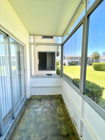 203 Easthampton I, West Palm Beach, FL 33417