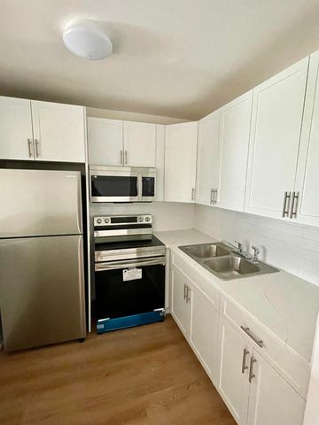 203 Easthampton I, West Palm Beach, FL 33417