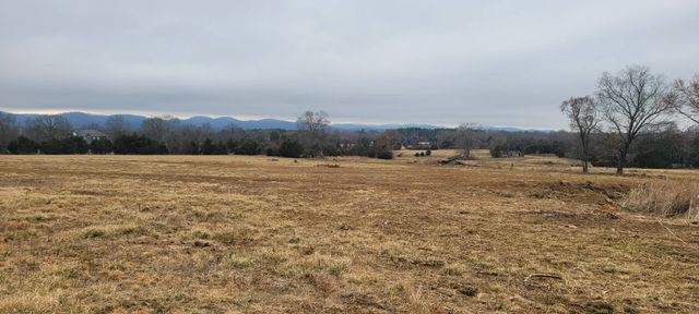 7 Manchester Pike, Christiana, TN 37037