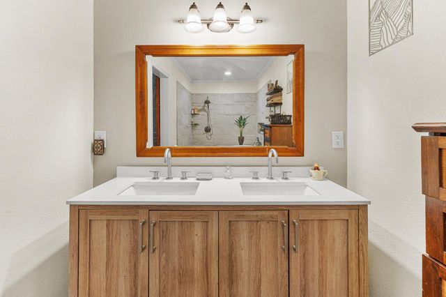 1302 W Sabine St., Carthage, TX 75633