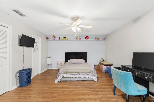 1302 W Sabine St., Carthage, TX 75633