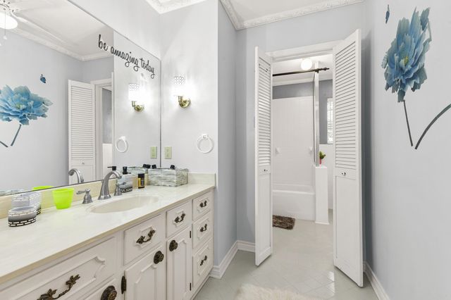 1302 W Sabine St., Carthage, TX 75633