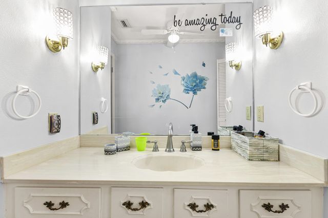 1302 W Sabine St., Carthage, TX 75633