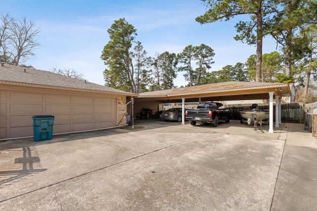 1302 W Sabine St., Carthage, TX 75633