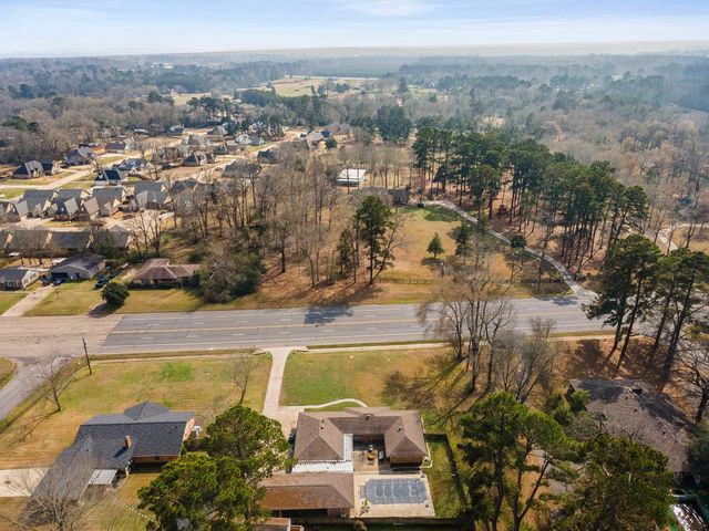 1302 W Sabine St., Carthage, TX 75633