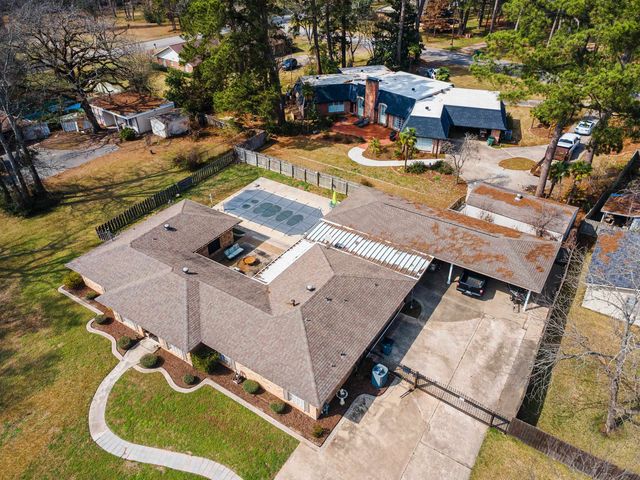 1302 W Sabine St., Carthage, TX 75633