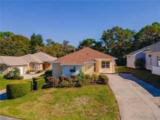 36 Byrsonima Court S, Homosassa, FL 34446