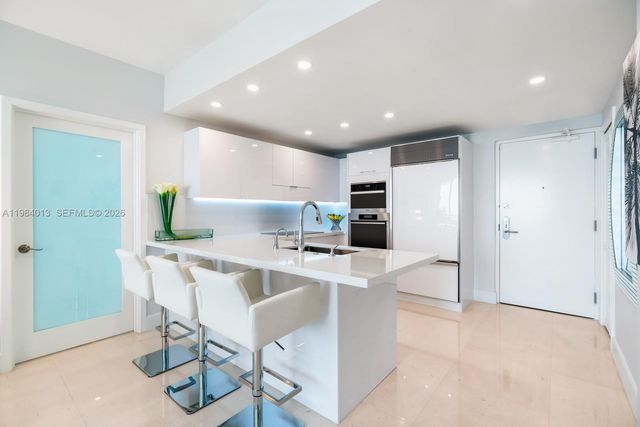 6799 Collins Ave 1404, Miami Beach, FL 33141