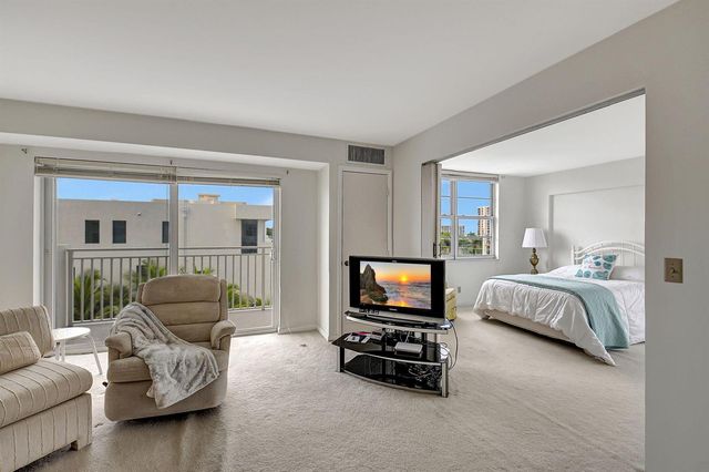4511 S Ocean Boulevard 401, Highland Beach, FL 33487