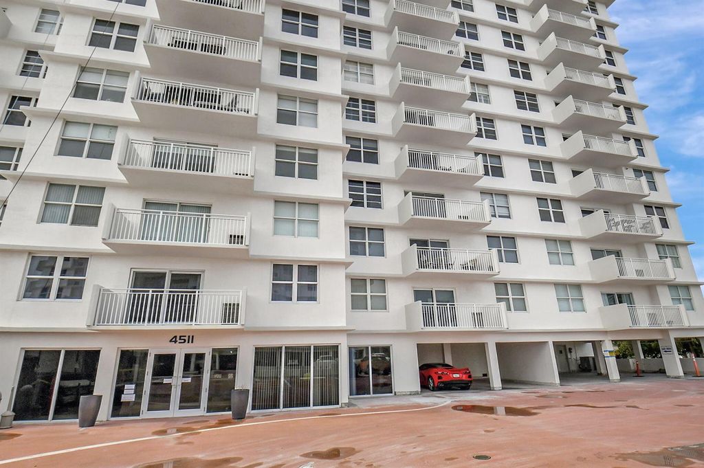 4511 S Ocean Boulevard 401, Highland Beach, FL 33487