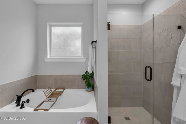 9371 Taylor Place, Ocean Springs, MS 39564