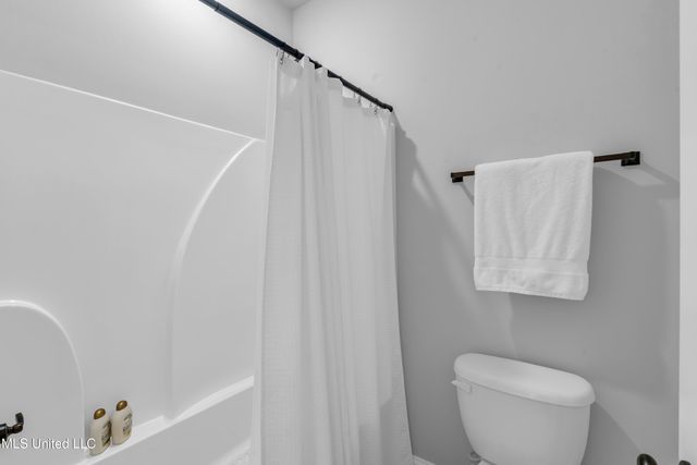 9371 Taylor Place, Ocean Springs, MS 39564