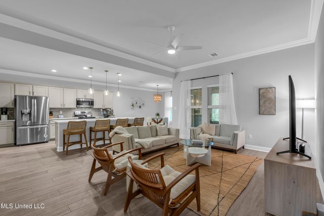 9371 Taylor Place, Ocean Springs, MS 39564