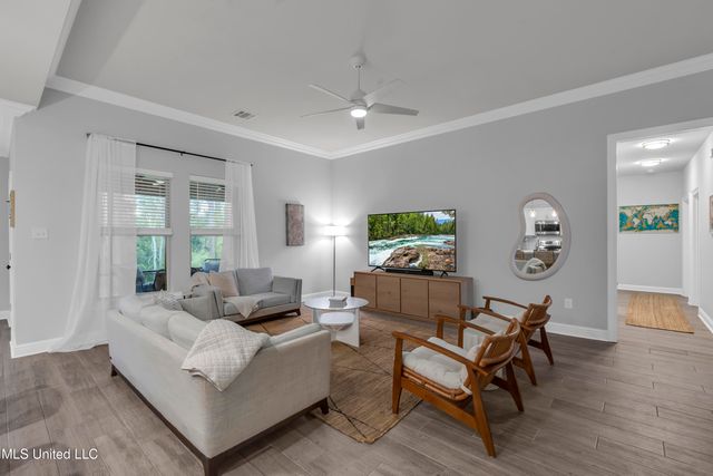 9371 Taylor Place, Ocean Springs, MS 39564