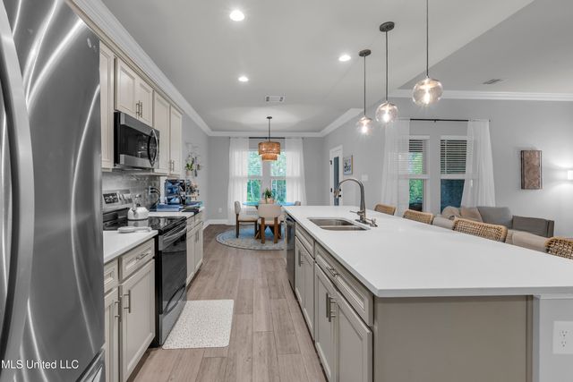 9371 Taylor Place, Ocean Springs, MS 39564