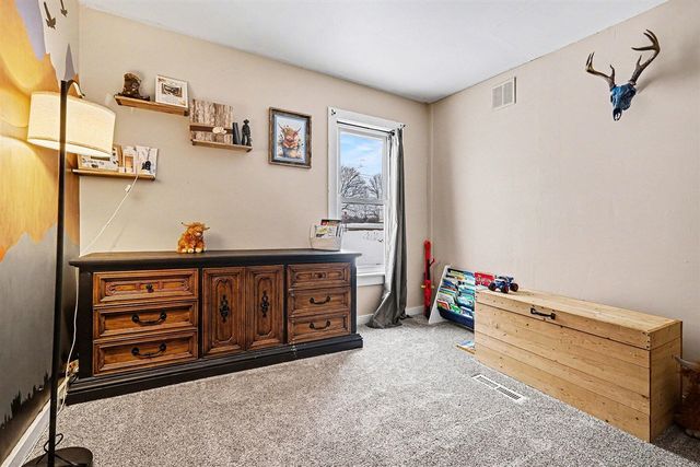 5947 E State Road, Hastings, MI 49058