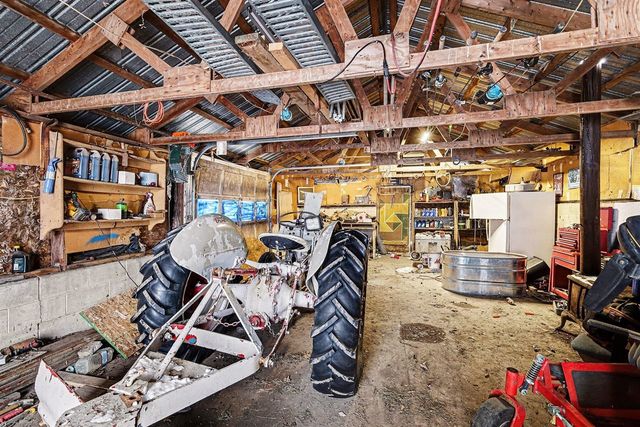 5947 E State Road, Hastings, MI 49058