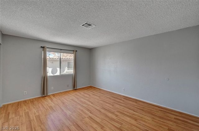 913 Falconhead Lane 201, Las Vegas, NV 89128