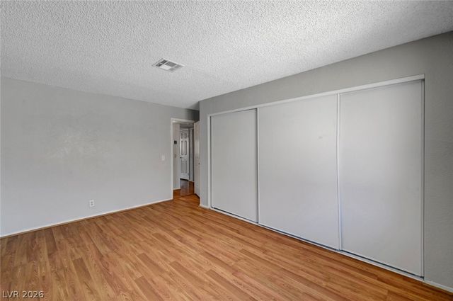 913 Falconhead Lane 201, Las Vegas, NV 89128