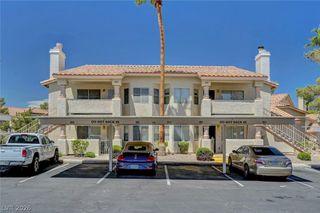 913 Falconhead Lane 201, Las Vegas, NV 89128