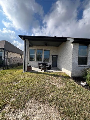 3102 Secret Lagoon Lane, Texas City, TX 77568