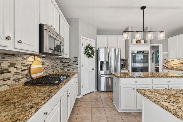 2905 Woodway Drive, Flower Mound, TX 75028