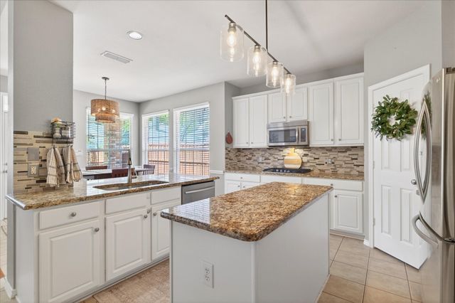 2905 Woodway Drive, Flower Mound, TX 75028