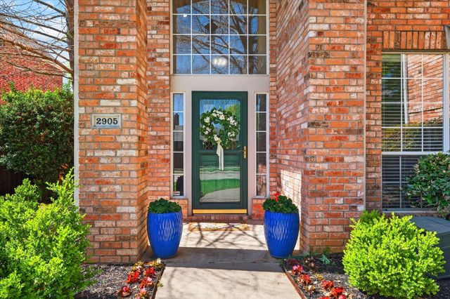 2905 Woodway Drive, Flower Mound, TX 75028