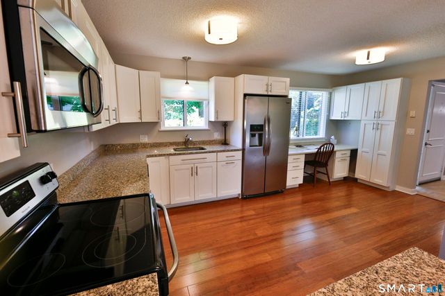 945 Heritage Village A, Southbury, CT 06488