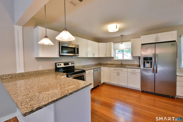 945 Heritage Village A, Southbury, CT 06488