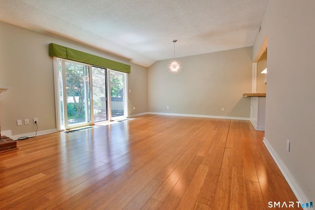 945 Heritage Village A, Southbury, CT 06488