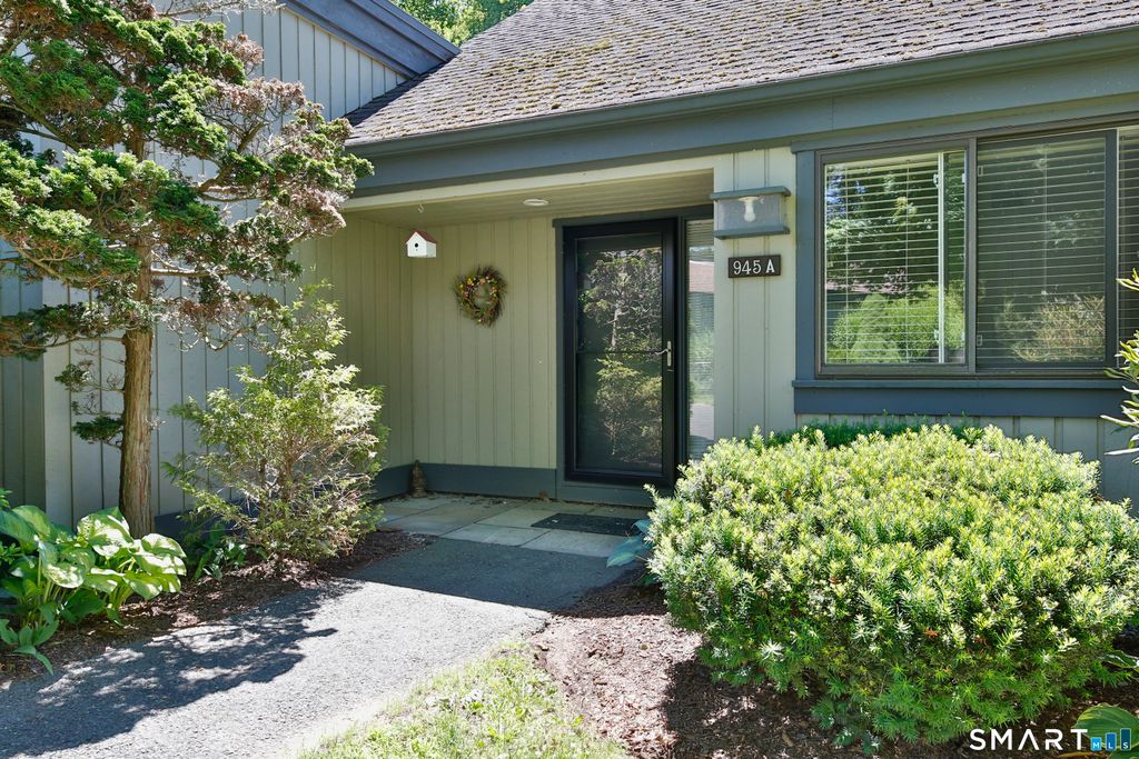 945 Heritage Village A, Southbury, CT 06488